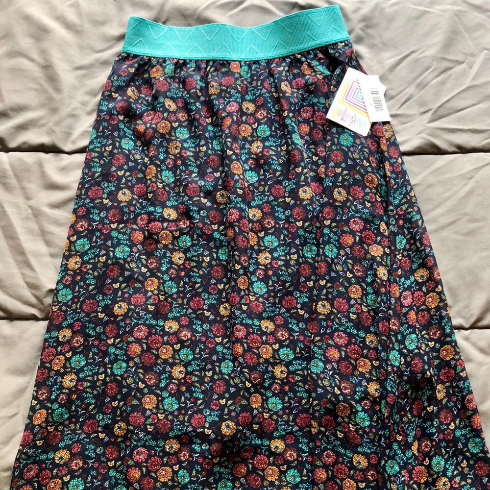 XS LuLaRoe Lola Nee - Picture 2 of 2